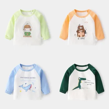 Контрастная футболка для мальчиков, весенняя одежда в новом стиле, пуловер с мультяшным принтом, внутри детской модной повседневной милой футболки с круглым вырезом